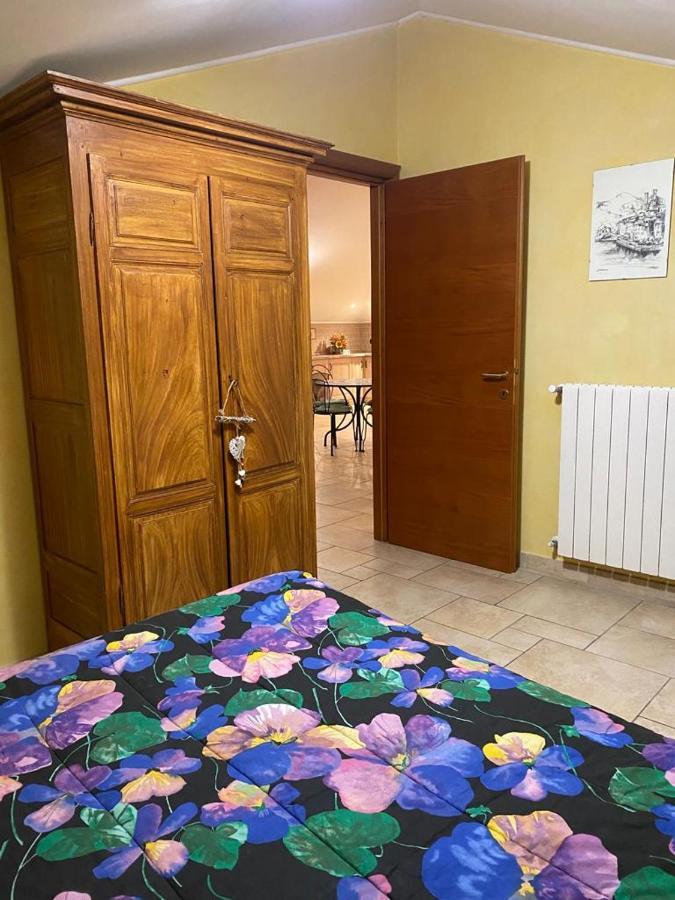 Ferienwohnung L'Albicocco Dolceacqua Exterior foto